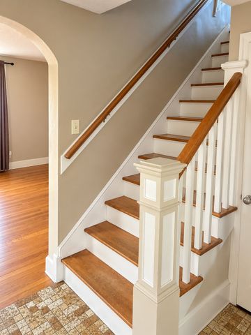 142 Morton St, West Springfield, MA 01089