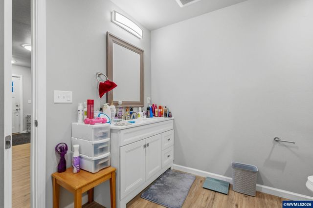 1907 Willow St, Sweet Home, OR 97386