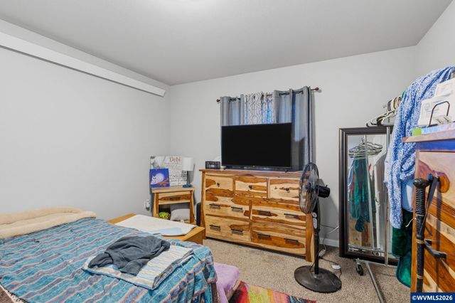 1907 Willow St, Sweet Home, OR 97386