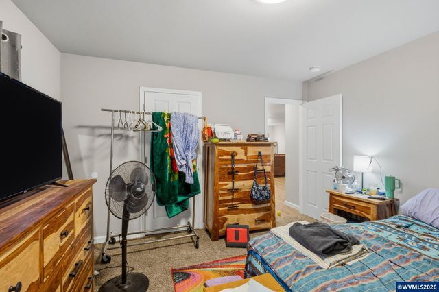 1907 Willow St, Sweet Home, OR 97386