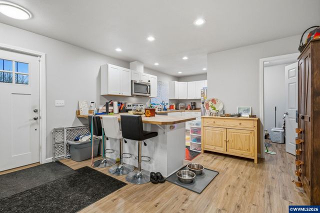 1907 Willow St, Sweet Home, OR 97386