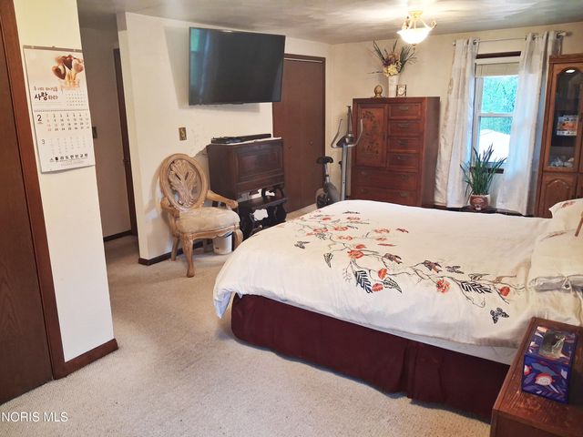 10112 Maumee Western Road, Monclova, OH 43542