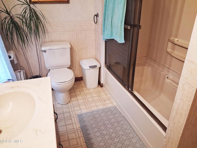 10112 Maumee Western Road, Monclova, OH 43542