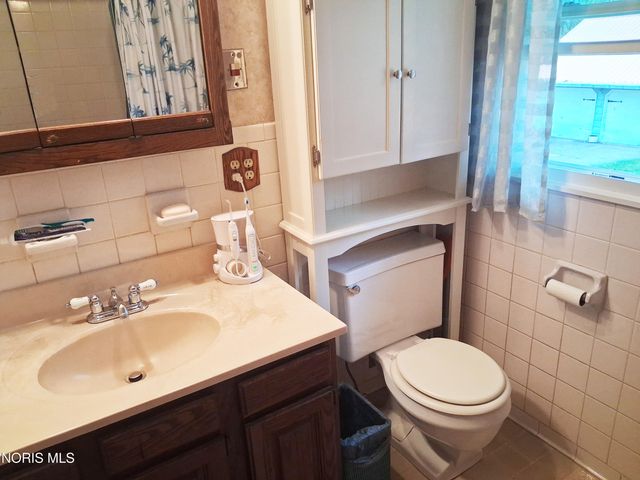 10112 Maumee Western Road, Monclova, OH 43542
