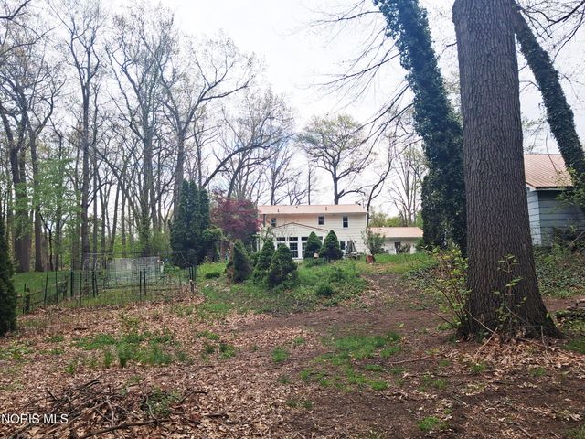 10112 Maumee Western Road, Monclova, OH 43542