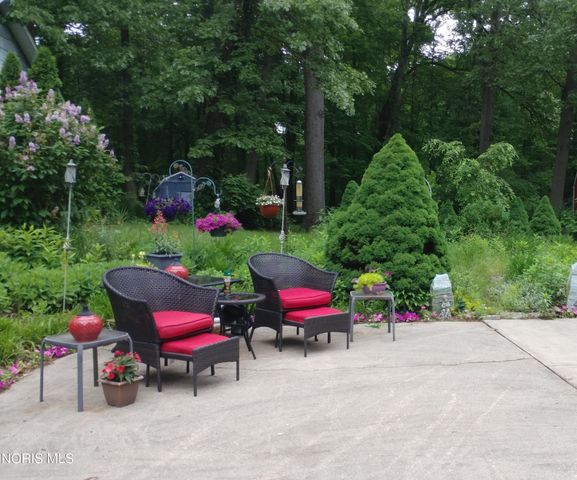 10112 Maumee Western Road, Monclova, OH 43542