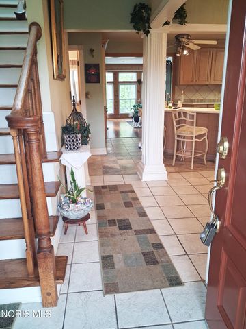 10112 Maumee Western Road, Monclova, OH 43542