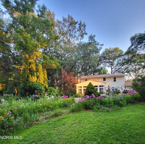 10112 Maumee Western Road, Monclova, OH 43542
