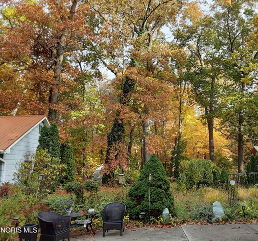 10112 Maumee Western Road, Monclova, OH 43542