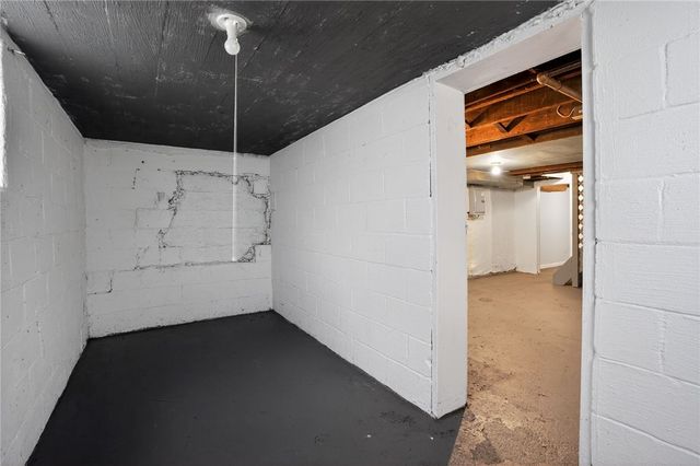 241 Freidel St, Whitaker, PA 15120