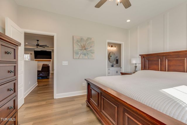 1492 Orchard View Lane, Piney Flats, TN 37686