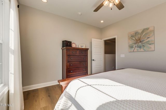 1492 Orchard View Lane, Piney Flats, TN 37686