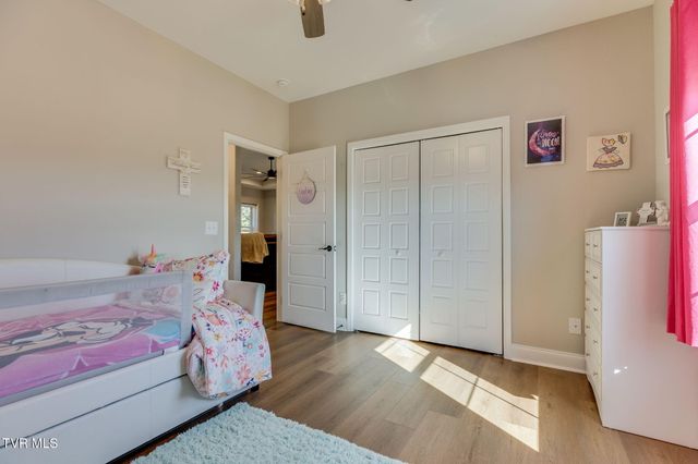 1492 Orchard View Lane, Piney Flats, TN 37686