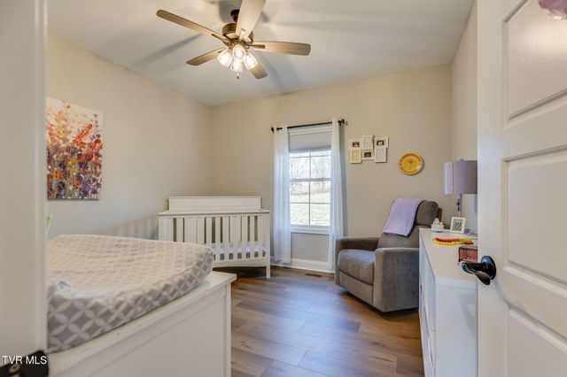 1492 Orchard View Lane, Piney Flats, TN 37686