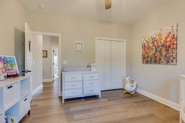 1492 Orchard View Lane, Piney Flats, TN 37686