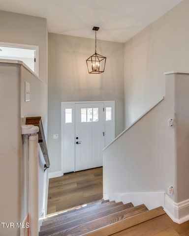 1492 Orchard View Lane, Piney Flats, TN 37686