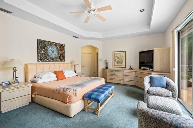 5785 Regency Circle E, Boca Raton, FL 33496