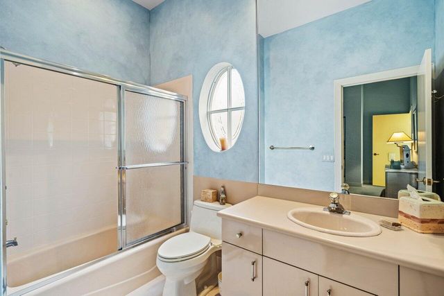 5785 Regency Circle E, Boca Raton, FL 33496