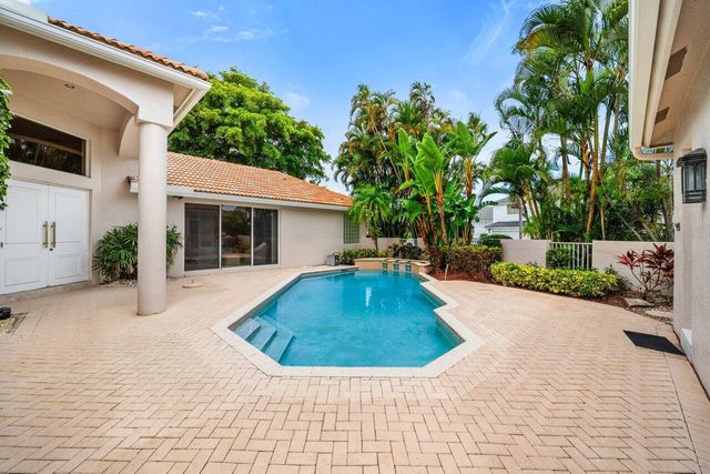5785 Regency Circle E, Boca Raton, FL 33496