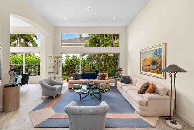 5785 Regency Circle E, Boca Raton, FL 33496