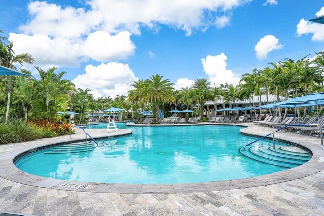 5785 Regency Circle E, Boca Raton, FL 33496