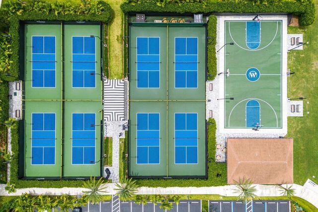 5785 Regency Circle E, Boca Raton, FL 33496