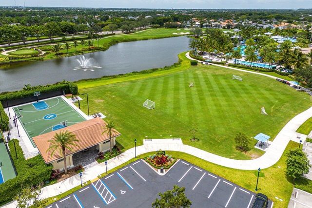 5785 Regency Circle E, Boca Raton, FL 33496