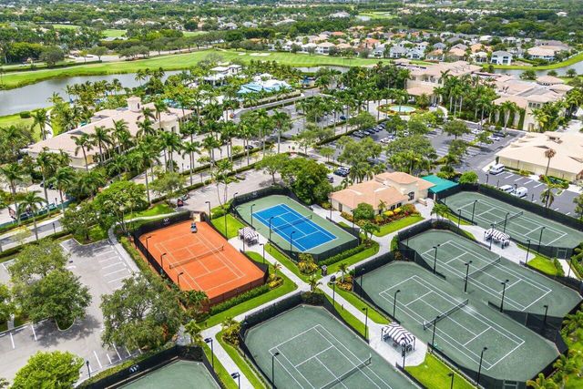 5785 Regency Circle E, Boca Raton, FL 33496