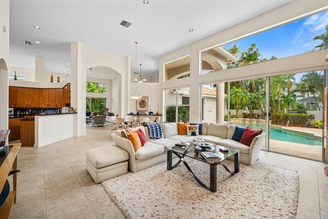 5785 Regency Circle E, Boca Raton, FL 33496