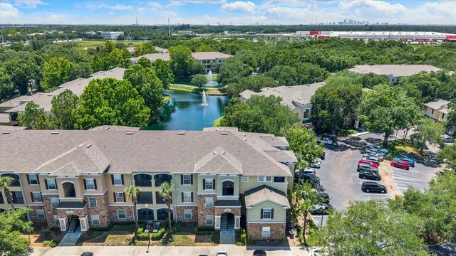 10201 COURTNEY PALMS BOULEVARD 304, Tampa, FL 33619
