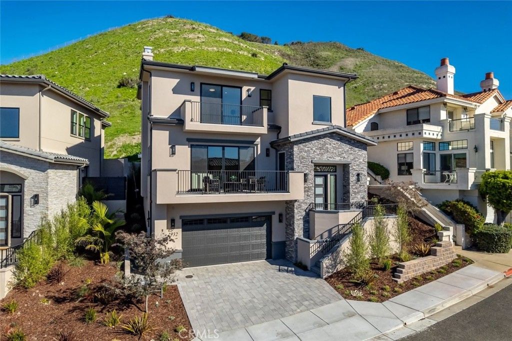 Image 5 of property listing at 2732 Barcelona Street, Pismo Beach, CA 93449