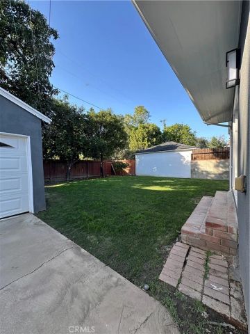 6447 Balcom, Reseda, CA 91335