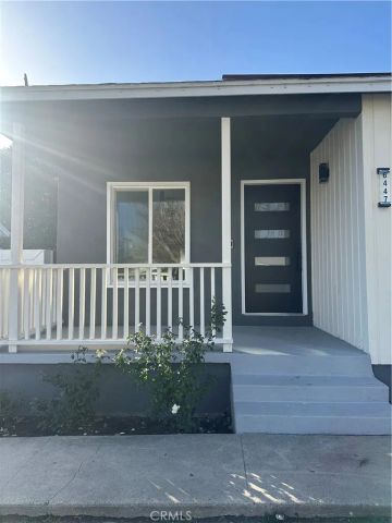 6447 Balcom, Reseda, CA 91335