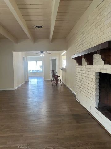 6447 Balcom, Reseda, CA 91335