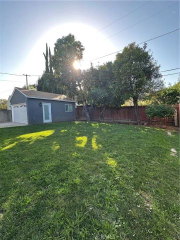 6447 Balcom, Reseda, CA 91335