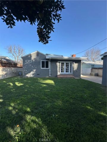 6447 Balcom, Reseda, CA 91335