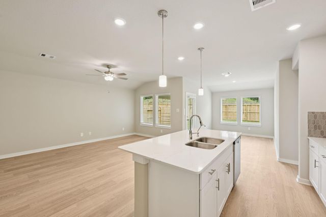 2403 Serrano Plains Trail, Crosby, TX 77532