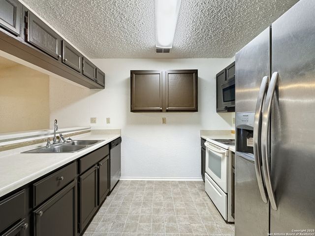 3800 Overlook, Schertz, TX 78108