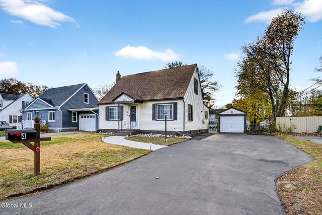 4 Old Fort Avenue, Rotterdam, NY 12306