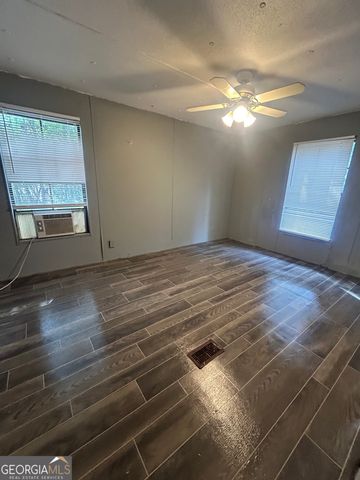 264 Lakeview Drive, Locust Grove, GA 30248