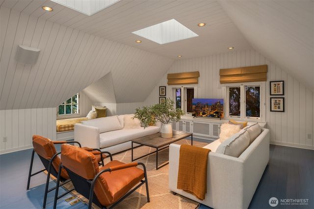 1617 Federal Avenue E, Seattle, WA 98102