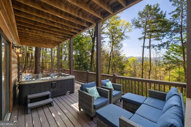 258 Dupont Drive, Blue Ridge, GA 30513