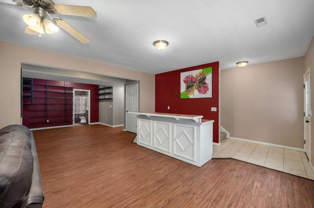 3031 W Augusta Hills Street, Springfield, MO 65803