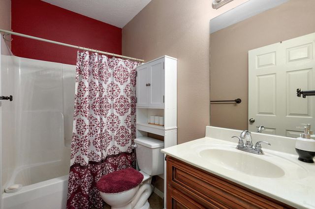 3031 W Augusta Hills Street, Springfield, MO 65803