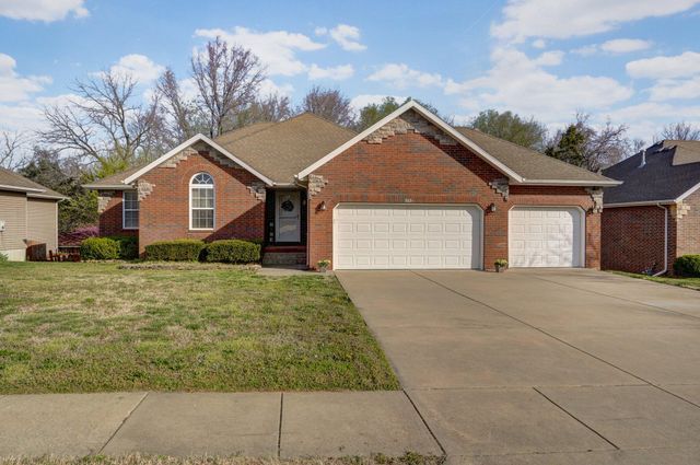 3031 W Augusta Hills Street, Springfield, MO 65803