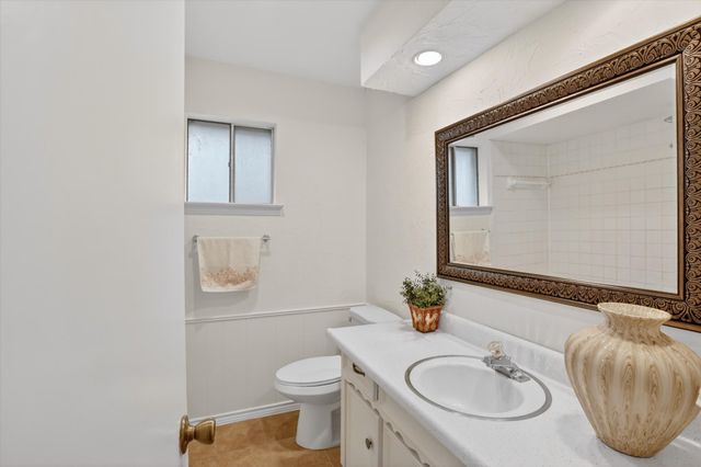 2132 Sandy Lane, Irving, TX 75060