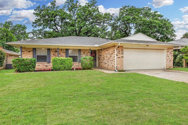 2132 Sandy Lane, Irving, TX 75060