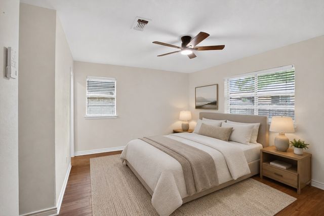 2132 Sandy Lane, Irving, TX 75060