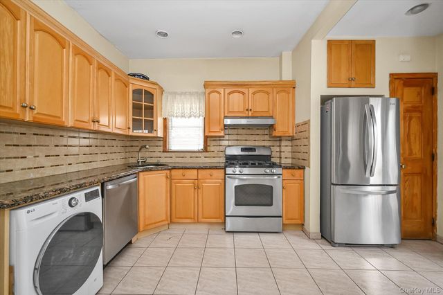 149-11 16th Road, Whitestone, NY 11357