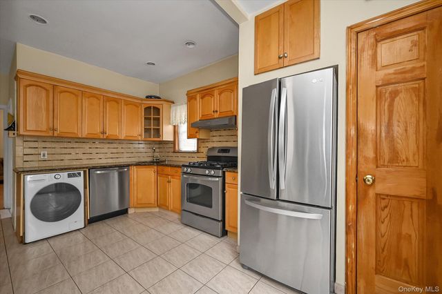 149-11 16th Road, Whitestone, NY 11357